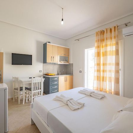 Vila Celi Sarandë Buitenkant foto