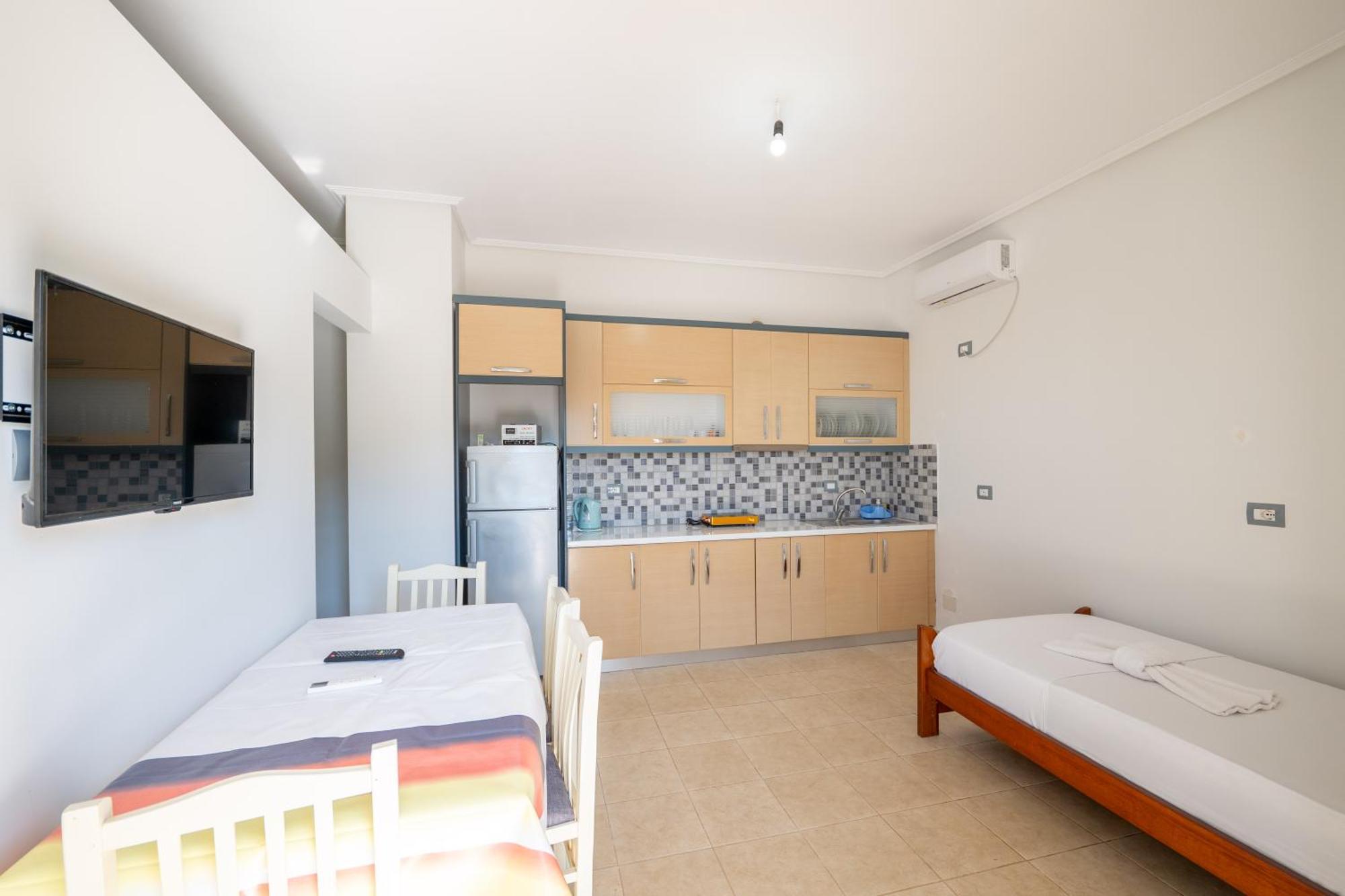 Vila Celi Sarandë Buitenkant foto