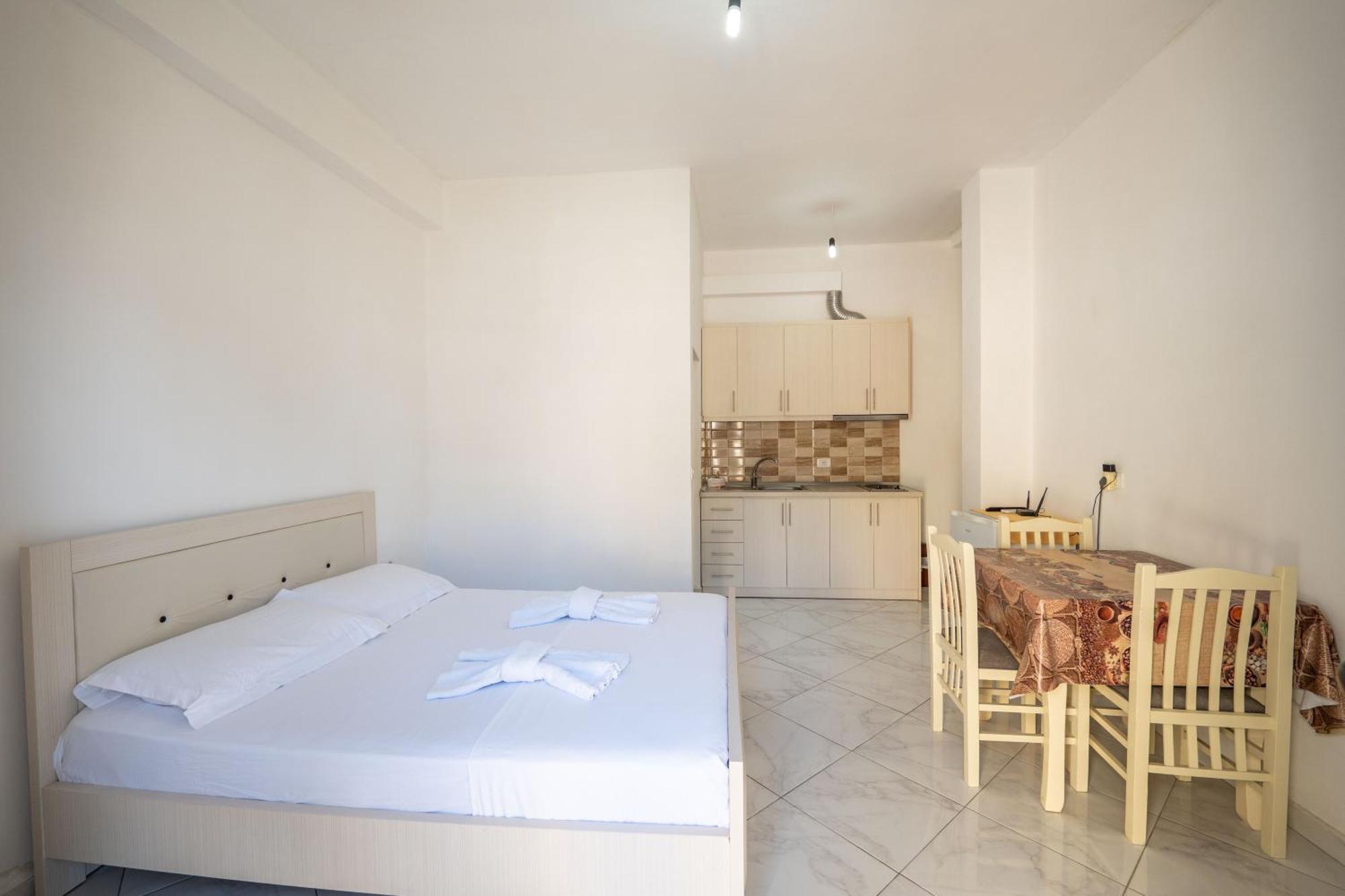 Vila Celi Sarandë Buitenkant foto