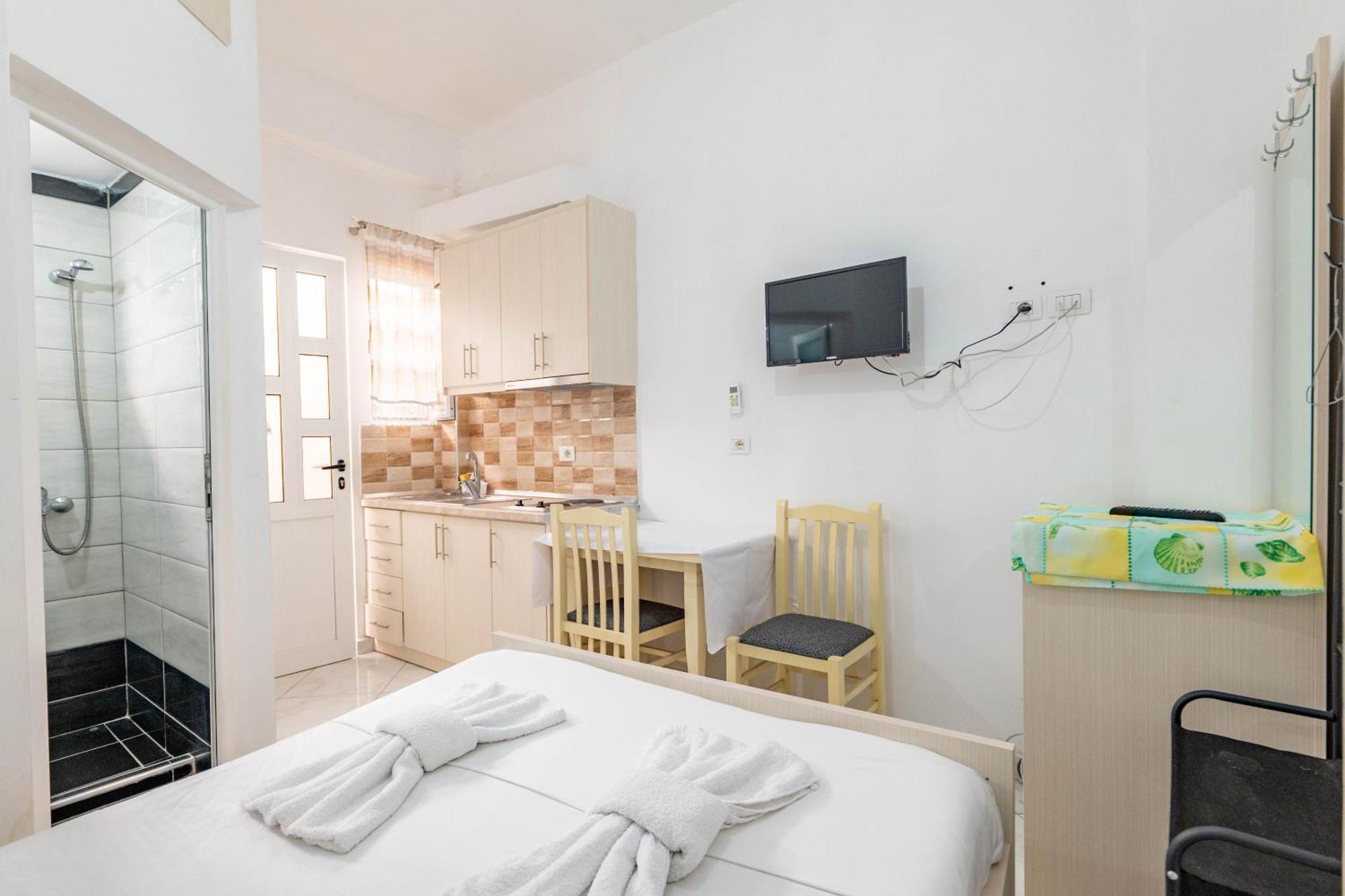 Vila Celi Sarandë Buitenkant foto
