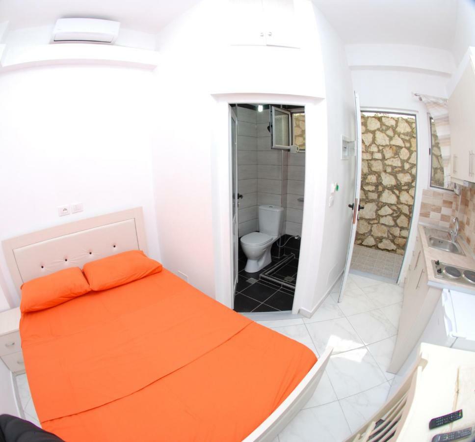 Vila Celi Sarandë Buitenkant foto
